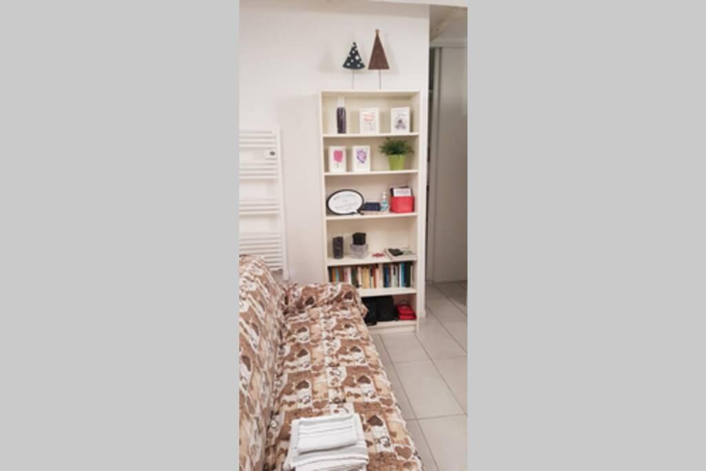 Affection Apartment Bologna Bagian luar foto